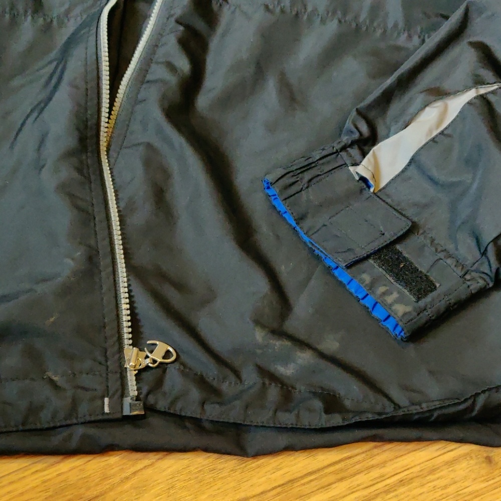 🎉Host Pick🎉 GUC men's windbreaker with hood - Picture 5 of 8